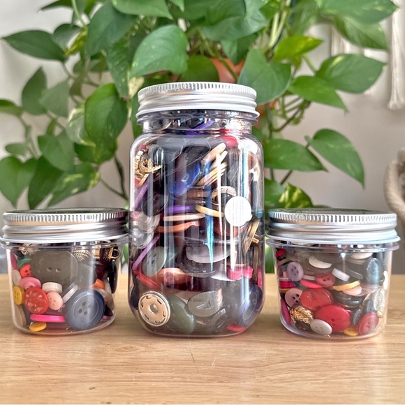 Vintage Mixed Buttons 3 Jar Lot Sewing Craft Scrapbooking DIY Notions Collection - Picture 2 of 7